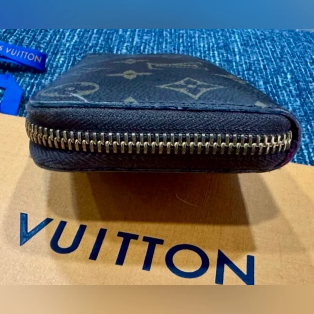 Louis Vuitton Clemence wallet blooming flowers Fuchsia 
EXCELLENT CONDITION - Picture 12 of 16